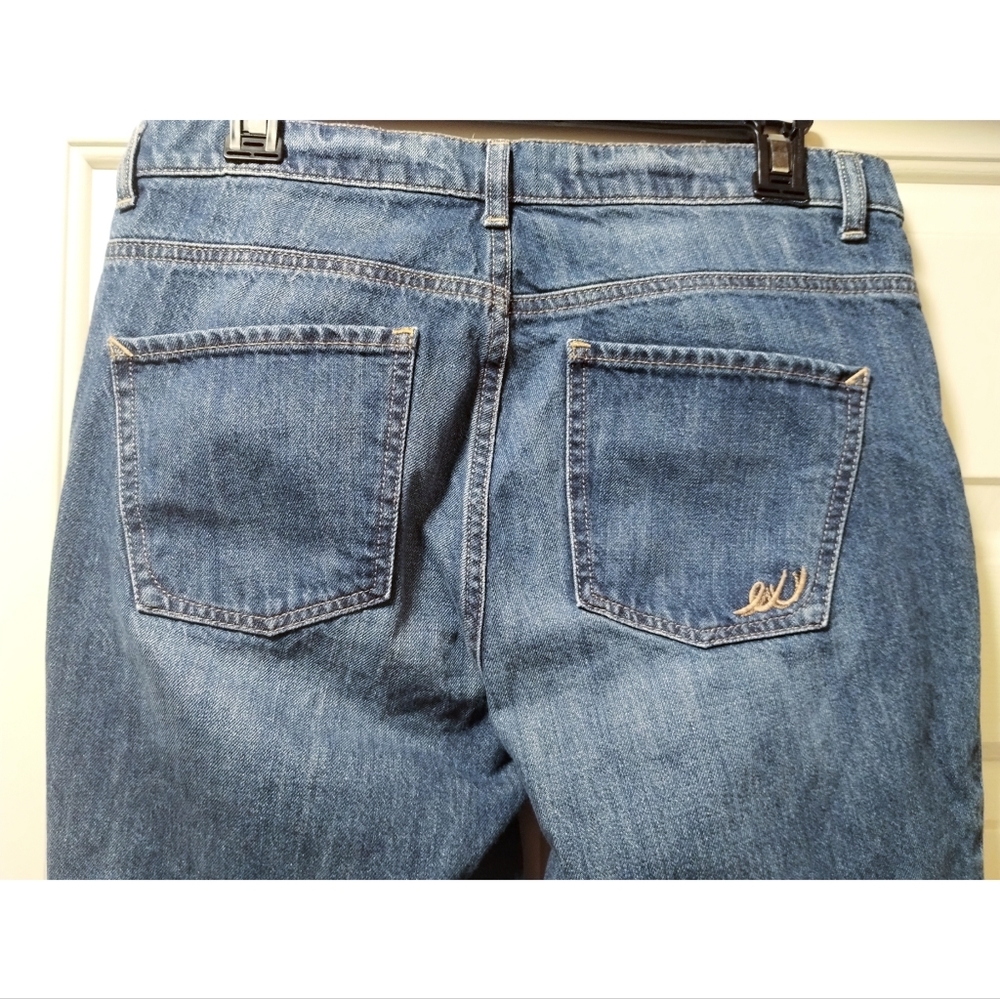 Straight Crop High Rise | Express Jeans - Picture 3 of 11